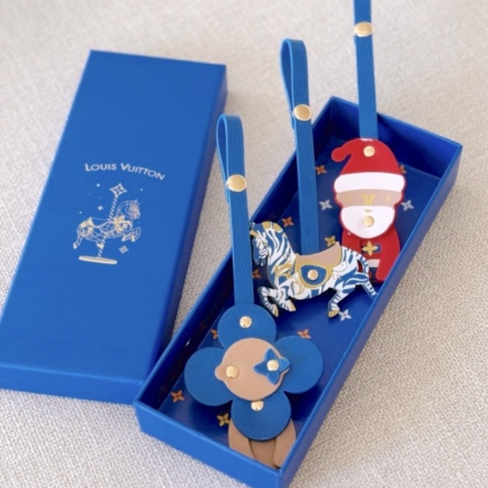 Louis Vuitton VIP Novelty Holiday 3pc Ornament/ Bag Charms GWP